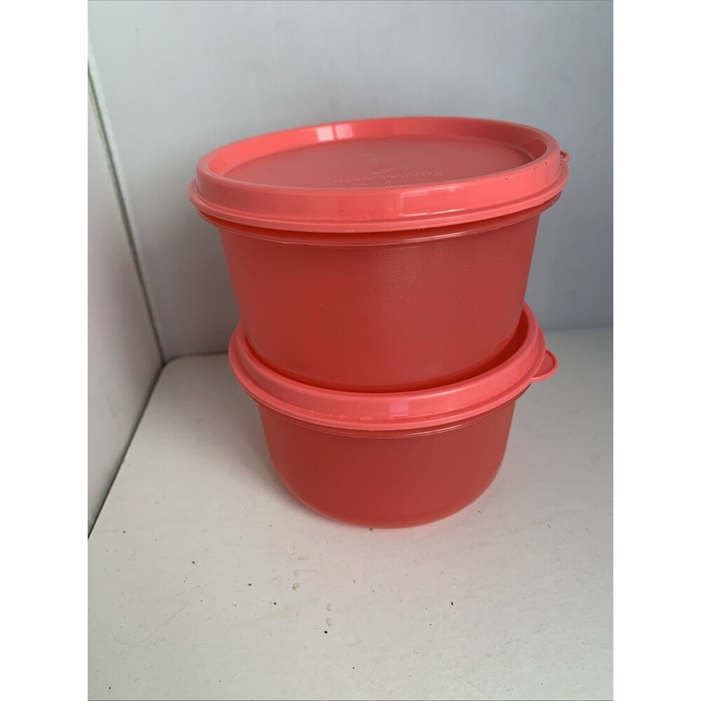 2 Tupperware Bowls Airtight 14 oz Serving Center Container-Red 1667